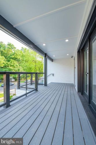 820 Malibu Dr, Silver Spring MD  20901-3648 exterior