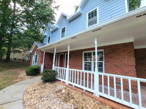 2500 Peregrine Trl, Suwanee GA  30024-3106 exterior