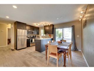 1819 Jackson St, Minneapolis MN  55418-4533 exterior