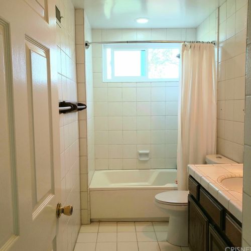 1319 Gonzales Rd, Simi Valley CA exterior