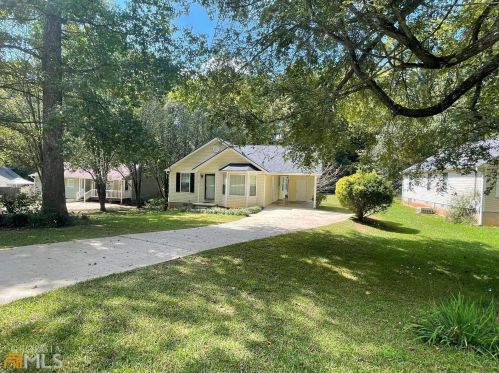 124 Ashland Dr, Stockbridge GA  30281-1769 exterior