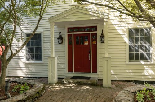 182 Winnicutt Rd, Stratham, NH 03885-2438