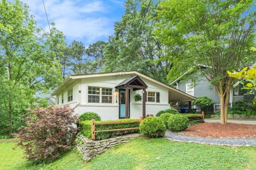1638 Carroll Dr, Atlanta GA  30318-3608 exterior