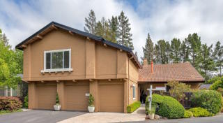 187 Cypress Point Way, Moraga, CA 94556-1130