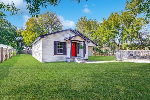 727 Stamps Ave, Fort Worth TX  76114-3249 exterior