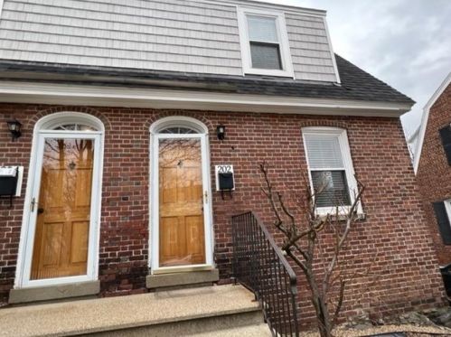 202 Raleigh Way, Portsmouth, NH 03801-3445