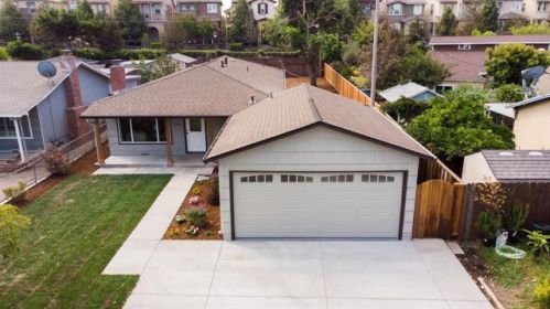 304 Sylvia Ave, Milpitas, CA 95035-5240