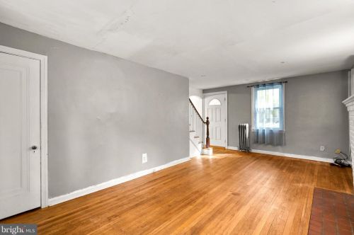 9910 Gardiner Ave, Silver Spring MD 20902-5111 exterior