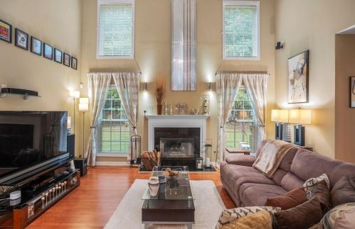5555 Halsey Trce, Atlanta GA  30349-8753 exterior