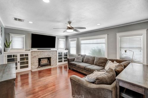 3592 Locust St, Riverside CA  92501-2626 exterior