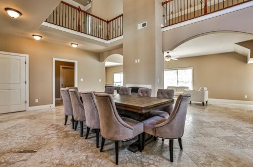 360 Cameron Ridge Dr, Atlanta GA  30328-4710 exterior