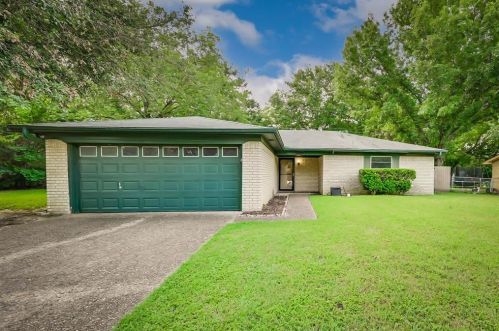 3709 Northpark Dr, Corsicana, TX 75110-1330
