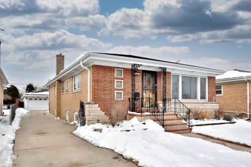 4912 Knight Ave, Chicago, IL 60706-2958