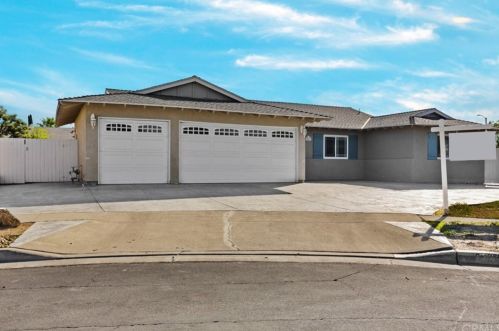 849 Norse Cir, Anaheim, CA 92806-4631