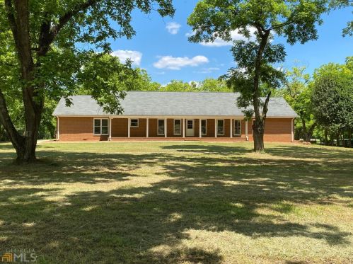743 Old Milner Rd, Barnesville, GA 30204-3233