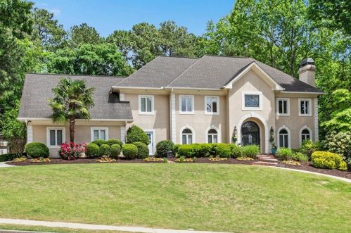 5485 Errol Pl, Atlanta GA  30327-4871 exterior