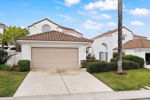 6043 Piros Way, Oceanside, CA 92056-7266