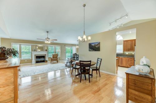 1031 Winter Park Dr, Fenton, MO 63026-5690