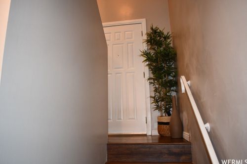 3034 Linton Dr, Taylorsville UT 84088-4632 exterior