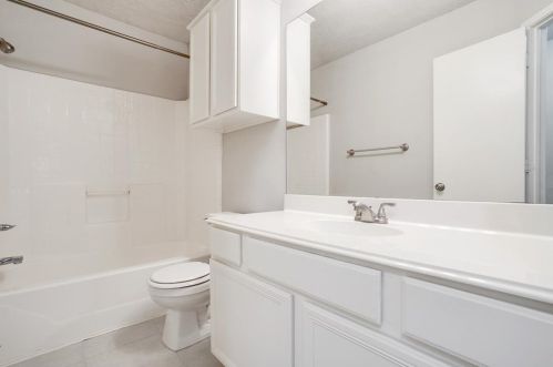 6837 Beaty St, Fort Worth TX  76112-6704 exterior