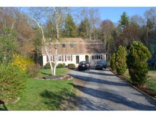30 Packard Dr, Merrimack, NH 03054-2673
