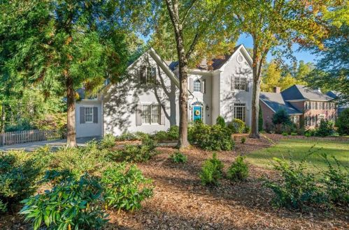 520 Hardage Farm Dr, Marietta, GA 30064-1382