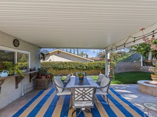 6718 Rycroft Dr, Riverside CA  92506-5315 exterior