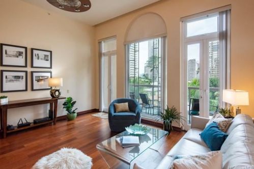 427 Launiu St, Honolulu, HI 96815-2200