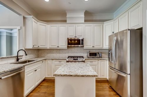 5569 High Point Rd, Atlanta GA  30342-5038 exterior