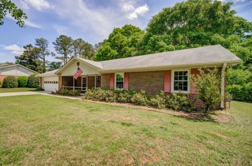 3890 Carriage Ln, Conyers, GA 30094-4061