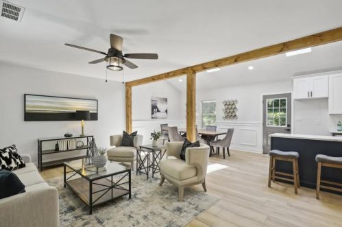 2310 Beecher Cir, Atlanta GA  30311-2506 exterior