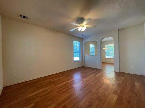 5071 Hartson, Uhland TX  78640-4338 exterior