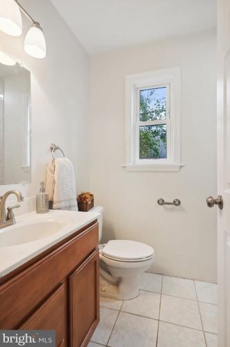 11005 Havenpark Dr, Silver Spring MD 20902-3616 exterior