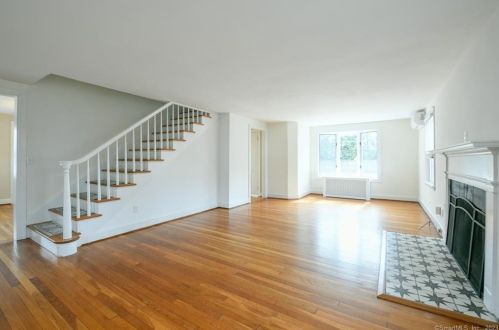 53 Flagler Ave, Cheshire CT  06410-2201 exterior