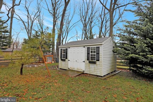 164 Ashley Dr, Shepherdstown WV  25443-4617 exterior