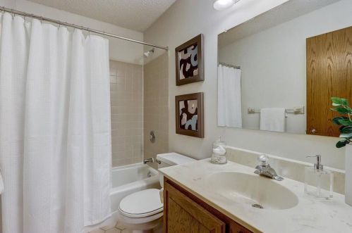 3828 Denmark Ave, Saint Paul MN  55123-1446 exterior