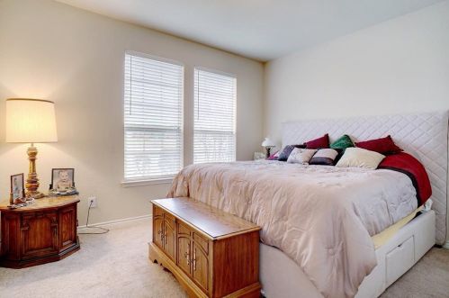 6321 Lake Side Dr, Fort Worth TX 76179 exterior