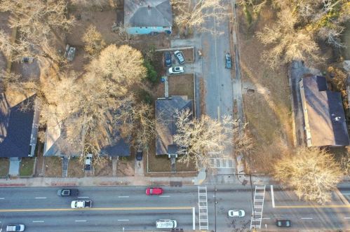 1113 Metropolitan Pkwy, Atlanta GA  30310-3577 exterior