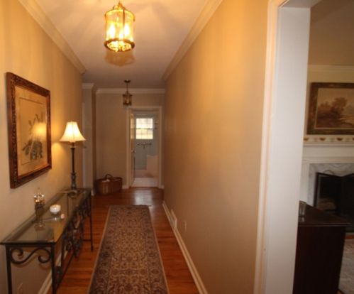 80 Interlochen Dr, Atlanta GA  30342-3702 exterior