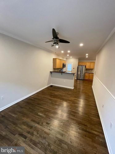 749 19th St, Philadelphia, PA 19130-2029