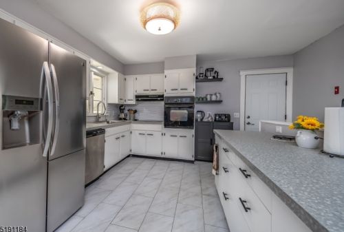 15 John St, Hackettstown NJ  07840-2626 exterior