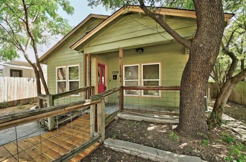1309 Alamo St, Austin TX  78702-1715 exterior
