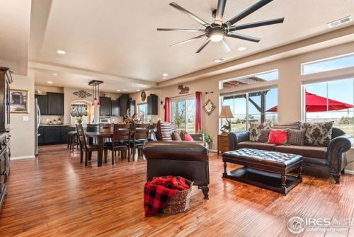 4927 Saddlewood Cir, Loveland CO 80534-8219 exterior