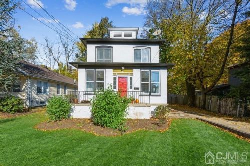 32 Plainfield Ave, Metuchen, NJ 08840-1332