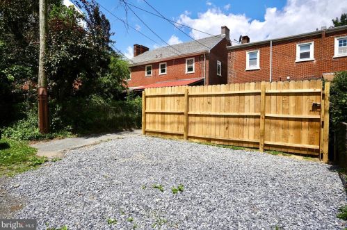 828 Fremont St, Lancaster PA  17603-5442 exterior