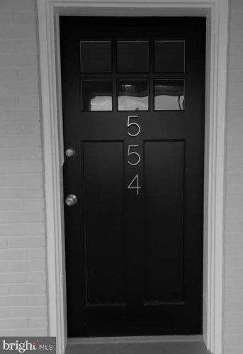 554 Park Ave, Lancaster, PA 17602-2156