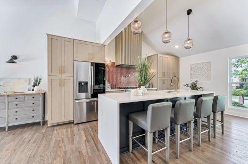 1731 Arrowhead Trl, Atlanta GA  30345-4117 exterior
