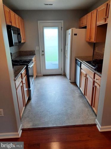 306 Sherman Ave, Carlisle PA  17013-1680 exterior