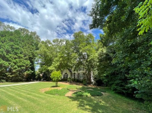 110 Monroe Dr, Mcdonough, GA 30252-3625