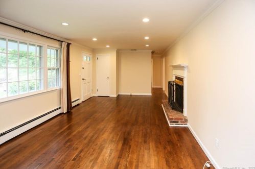 35 Own Home Ave, Wilton CT  06897-4816 exterior
